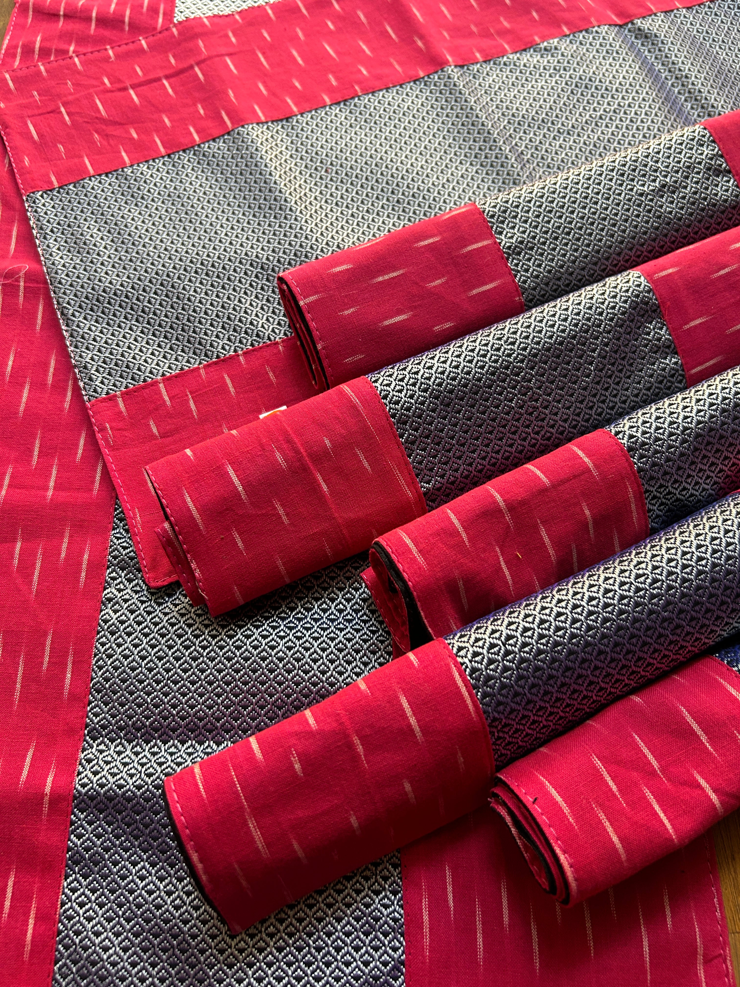 Table Mat & Table Runner Set - Pink & Silver