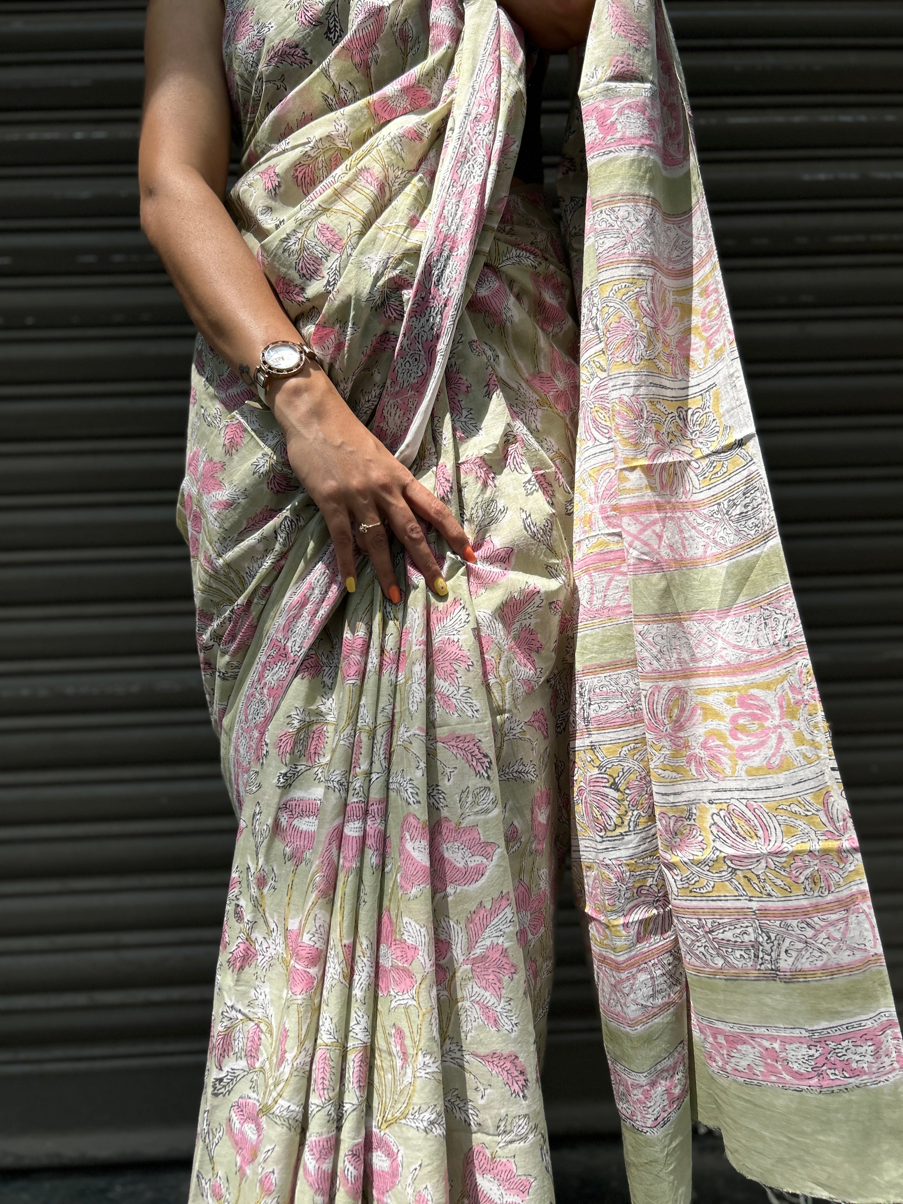 Baagru Mul Cotton Saree - Light Green