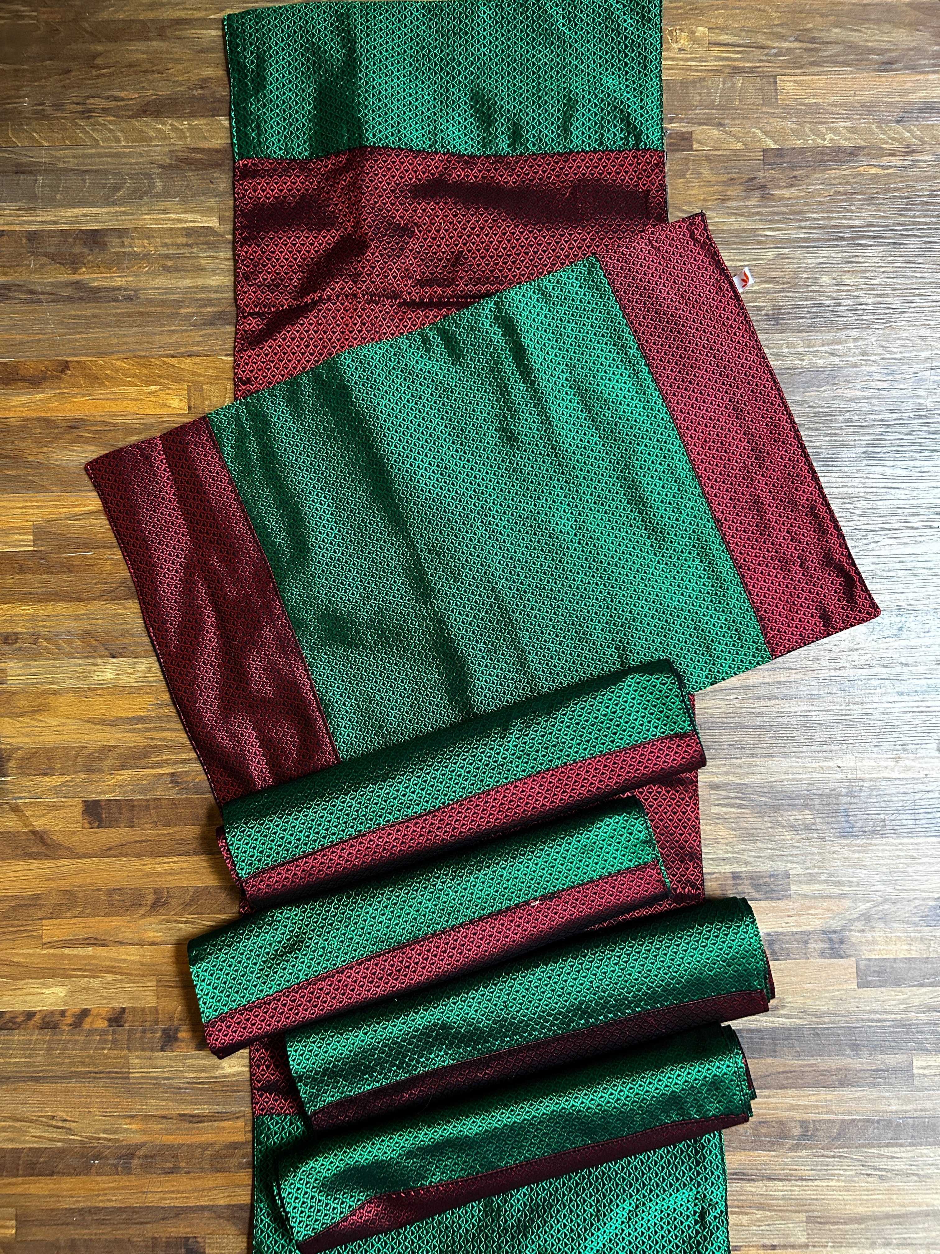 Table Mat & Table Runner Set - Green + Maroon