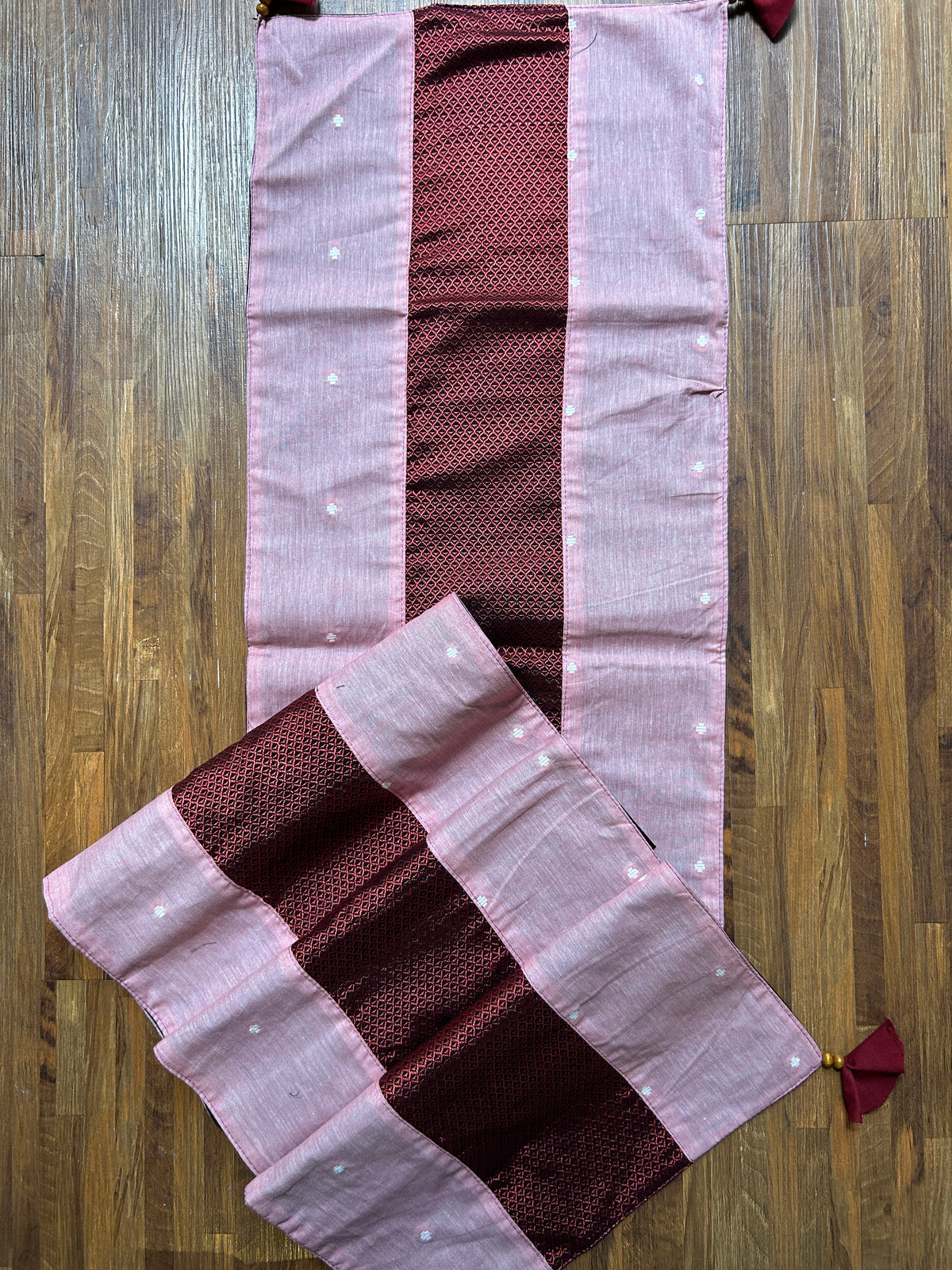 Falling Table Runner - Pink and Red Khun