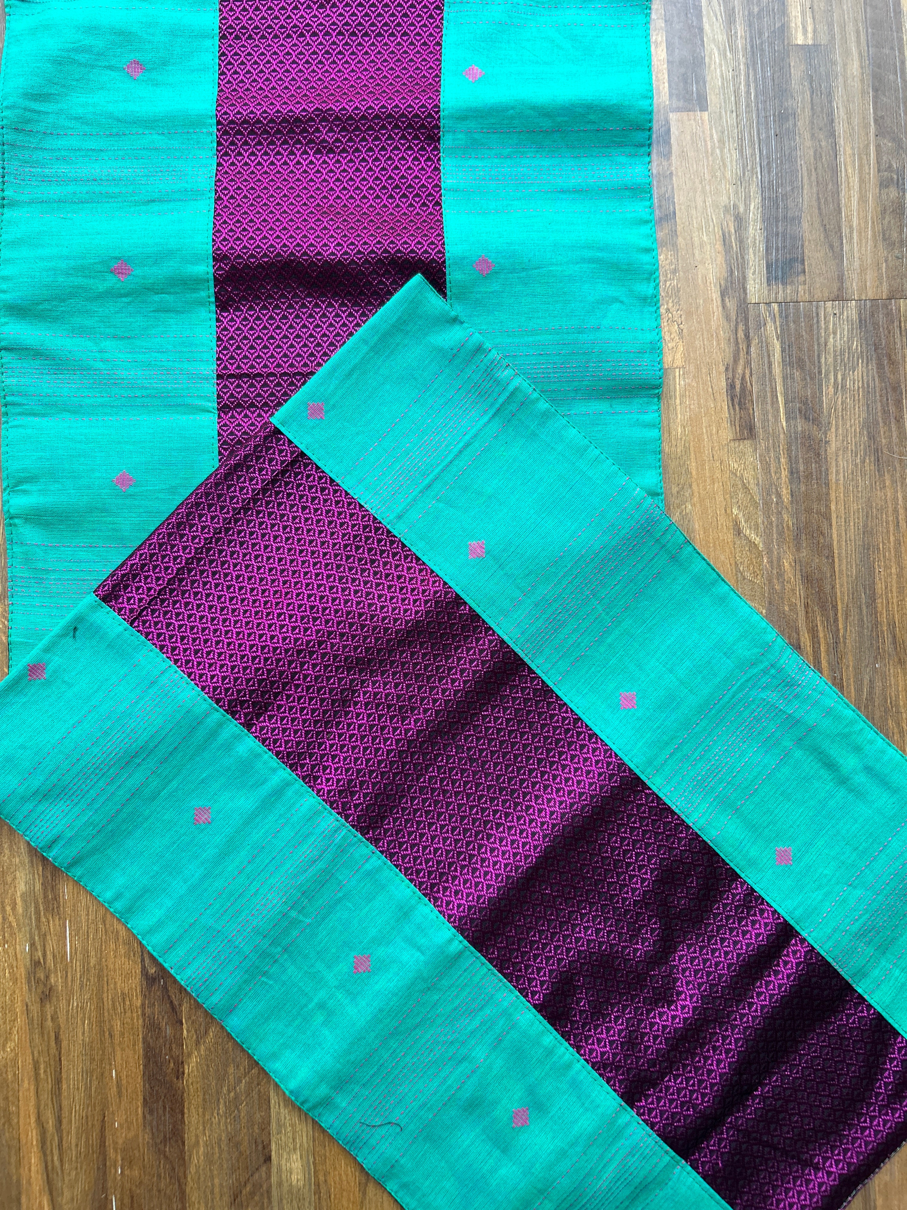 Table Mat & Table Runner Set - Green & Pink Khun