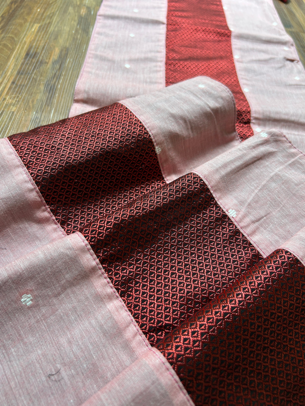 Falling Table Runner - Pink and Red Khun