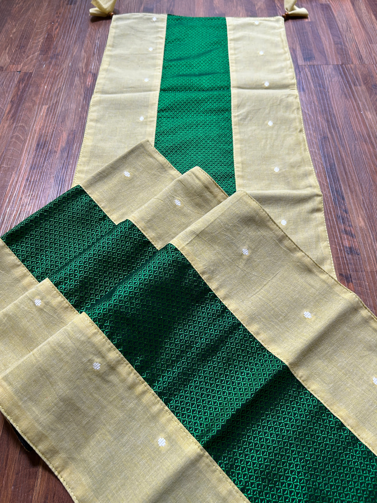 Falling Table Runner - Cream and Green Khun