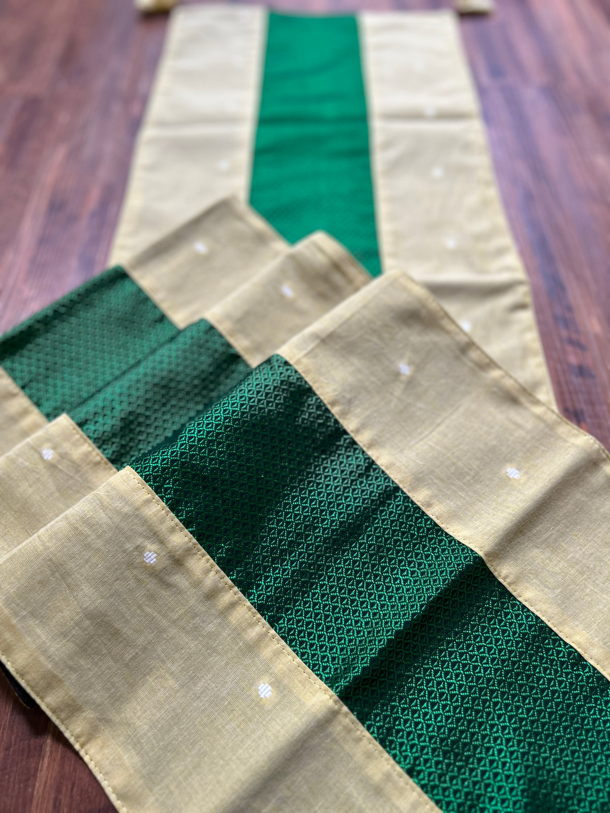 Falling Table Runner - Cream and Green Khun
