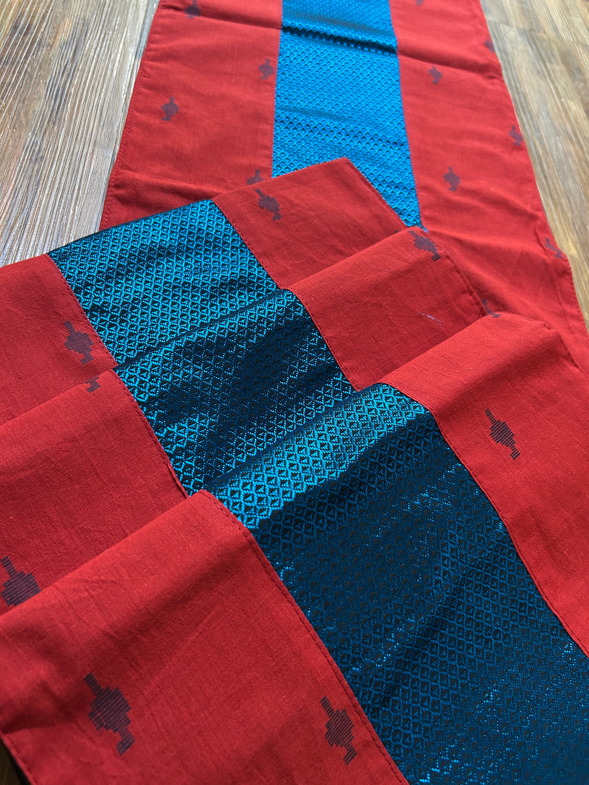 Falling Table Runner - Red and Blue Khun