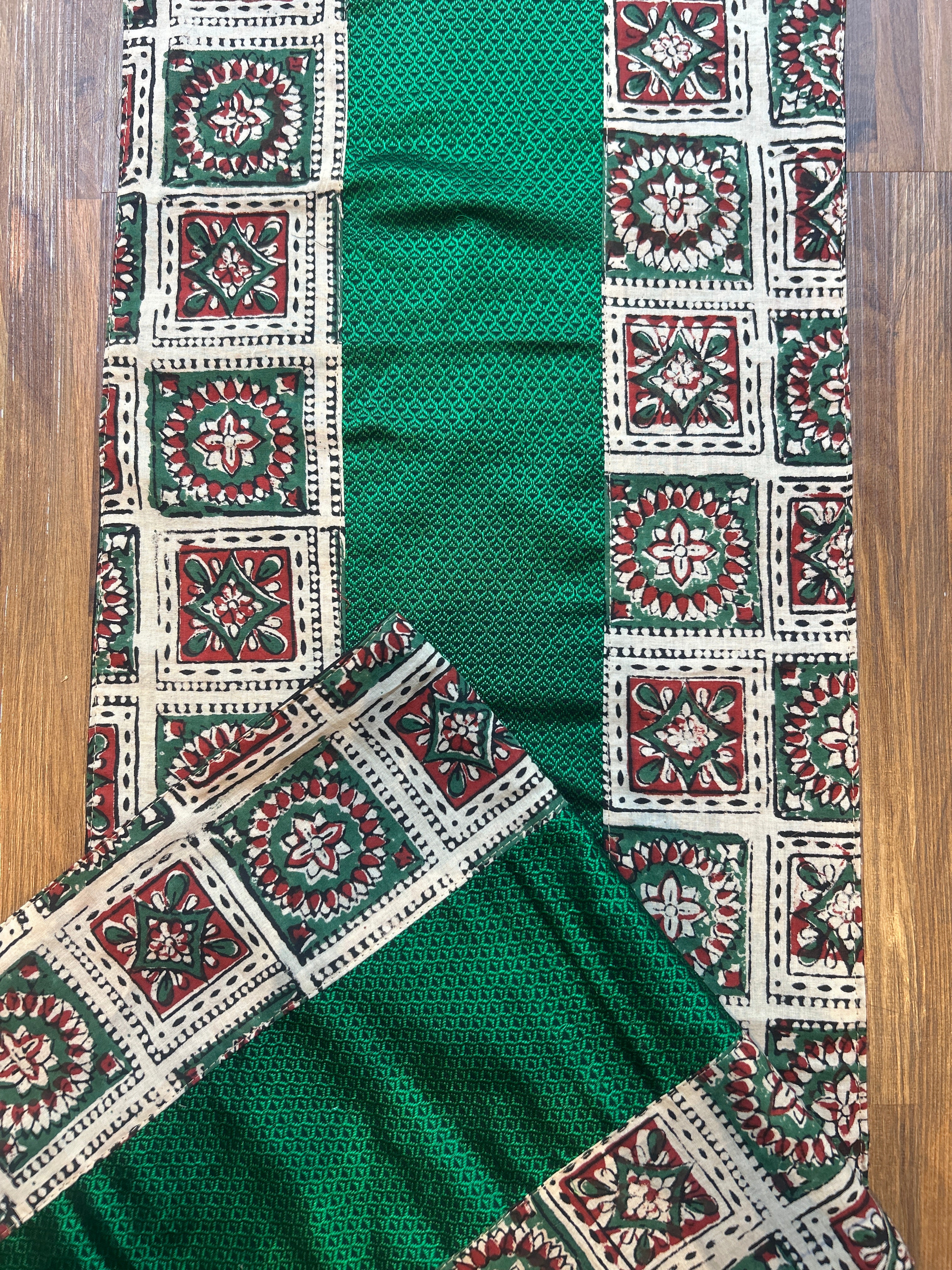 Table Runner & Tea Coaster Set