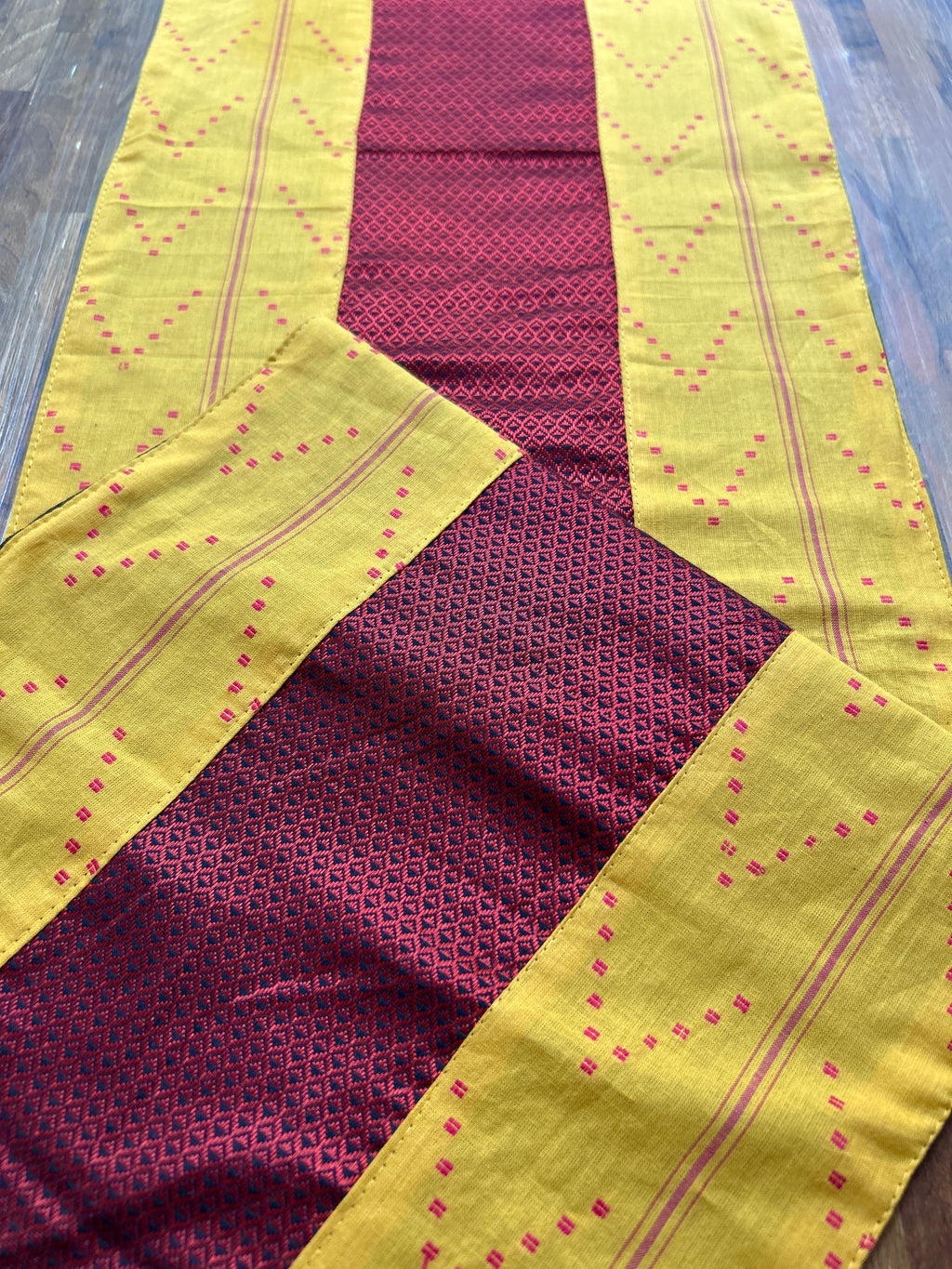 Table Mat & Table Runner Set - Yellow & Maroon Khun