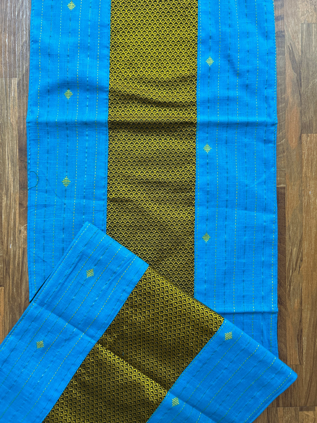 Table Runner & Tea Coaster Set