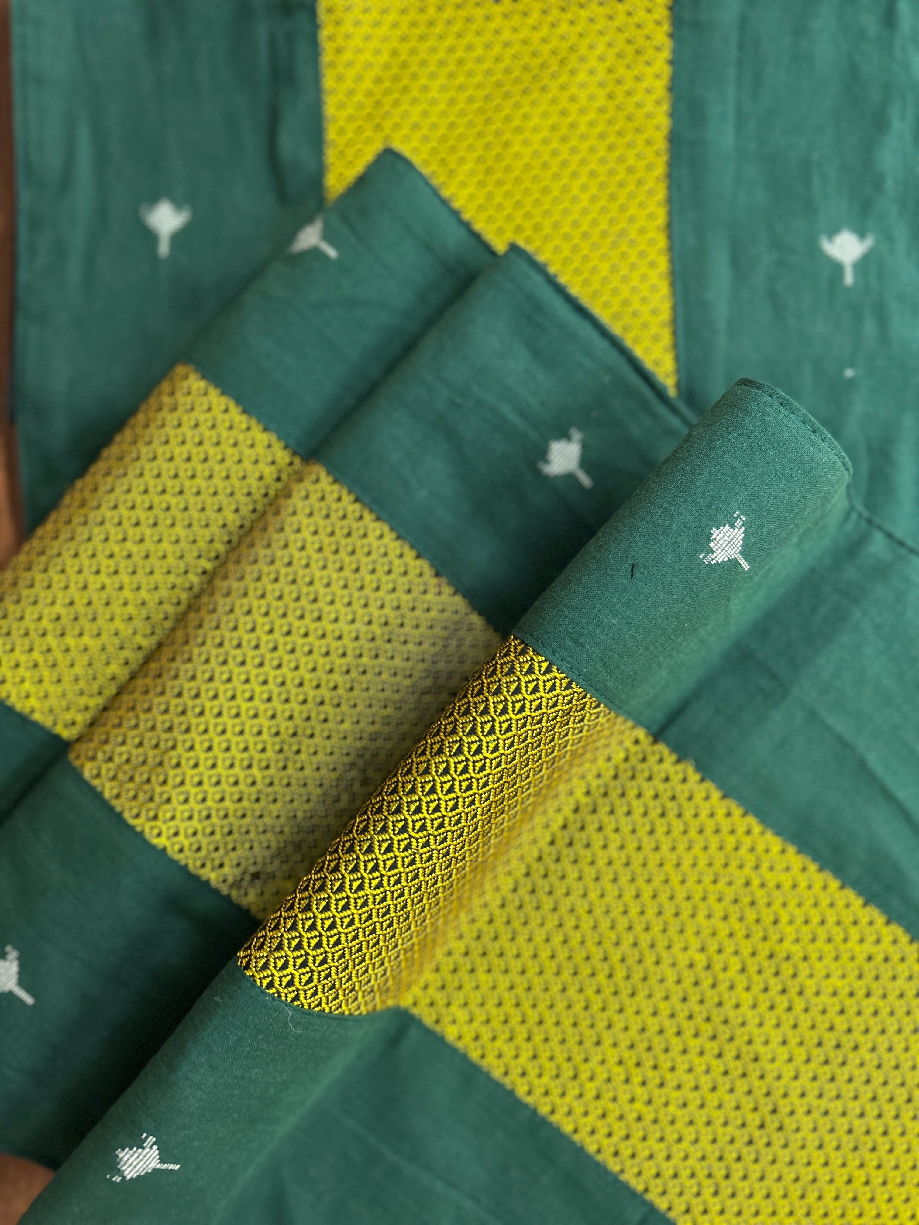 Falling Table Runner - Green + Yellow Khun