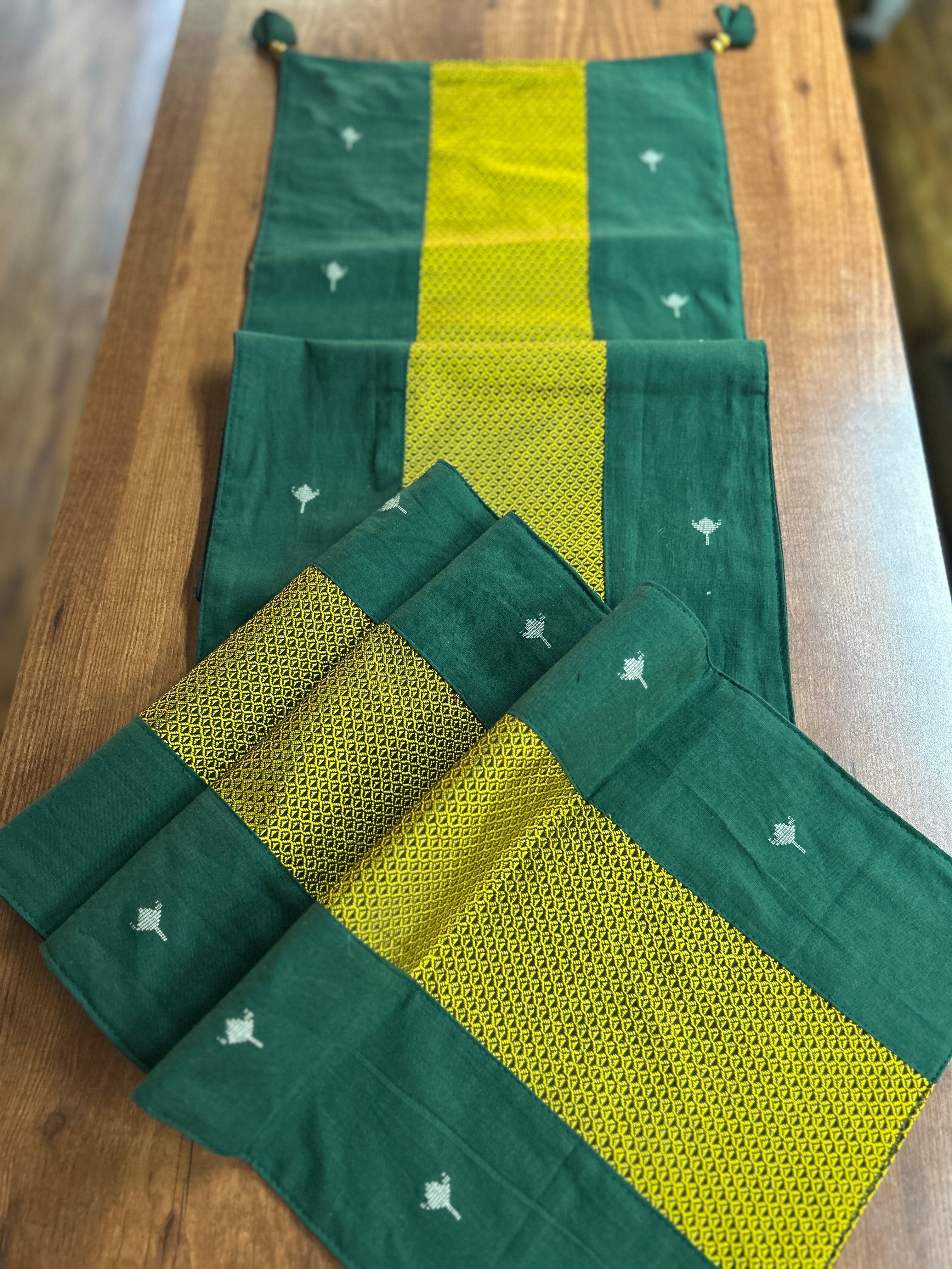 Falling Table Runner - Green + Yellow Khun