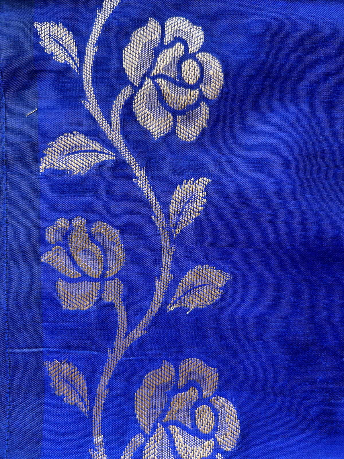 Rose Border Soft Silk Saree - Royal Blue
