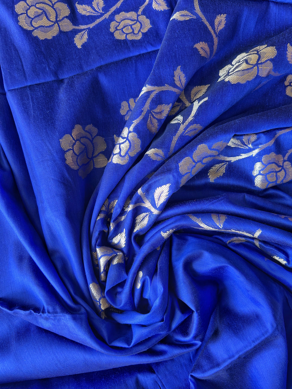Rose Border Soft Silk Saree - Royal Blue