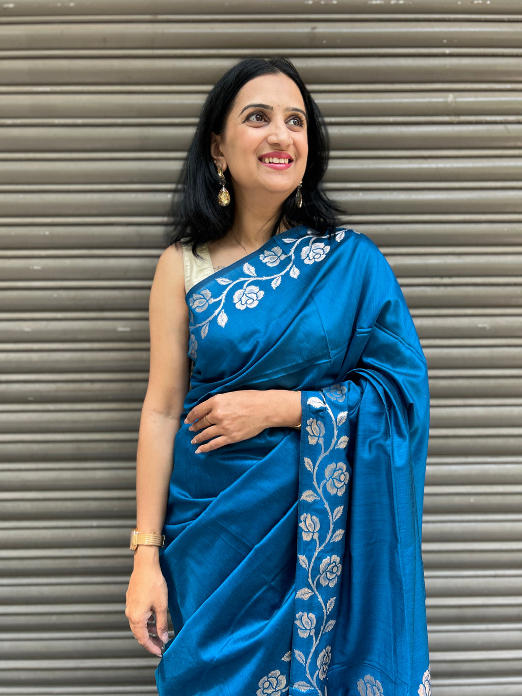 Rose Border Soft Silk Saree - Turquoise