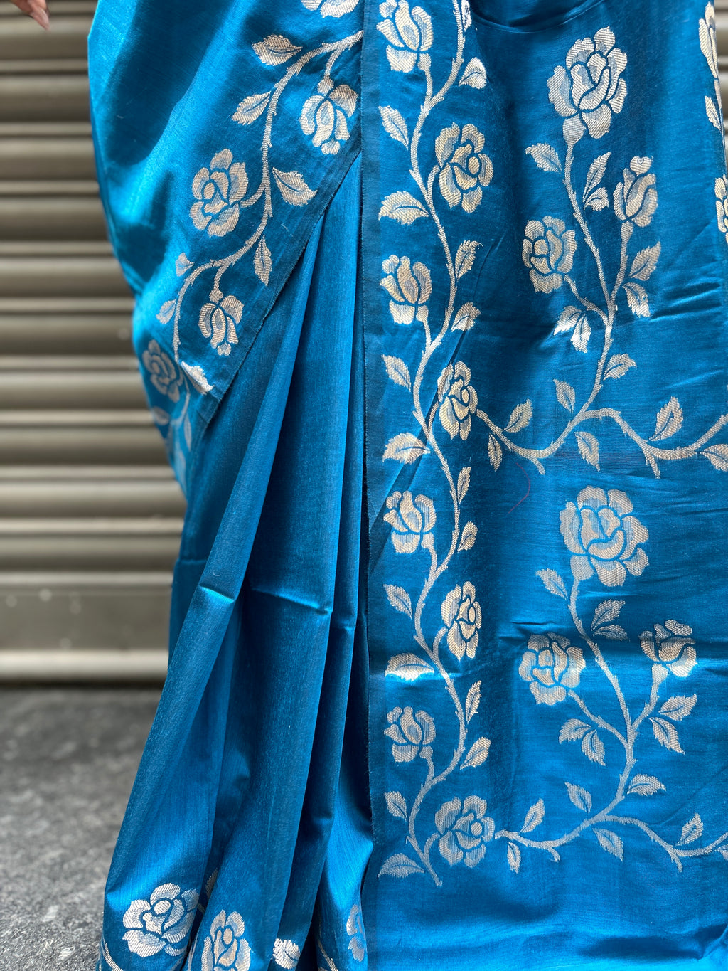 Rose Border Soft Silk Saree - Turquoise