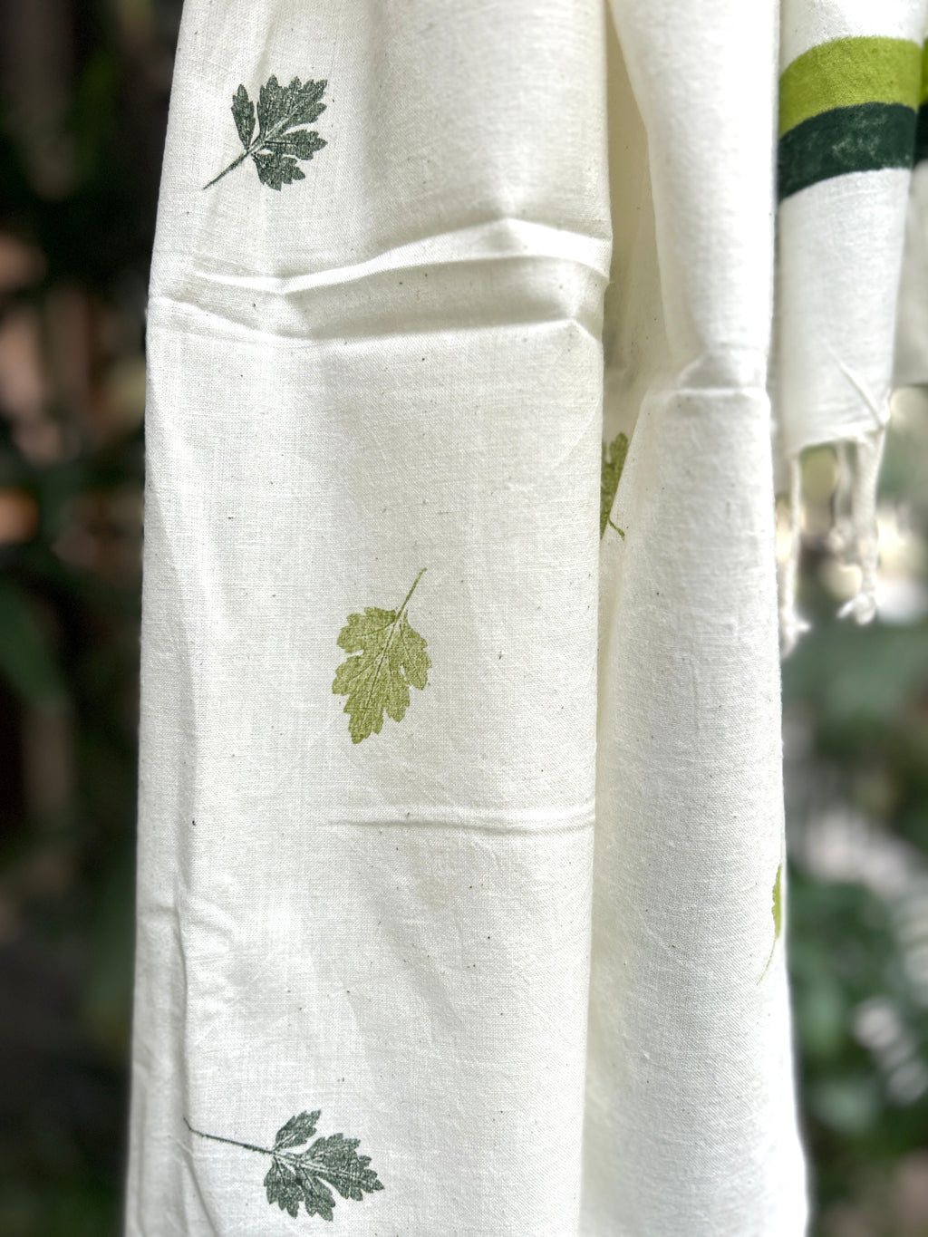 RUI - Organic Cotton Stole - Leaf Print - Green