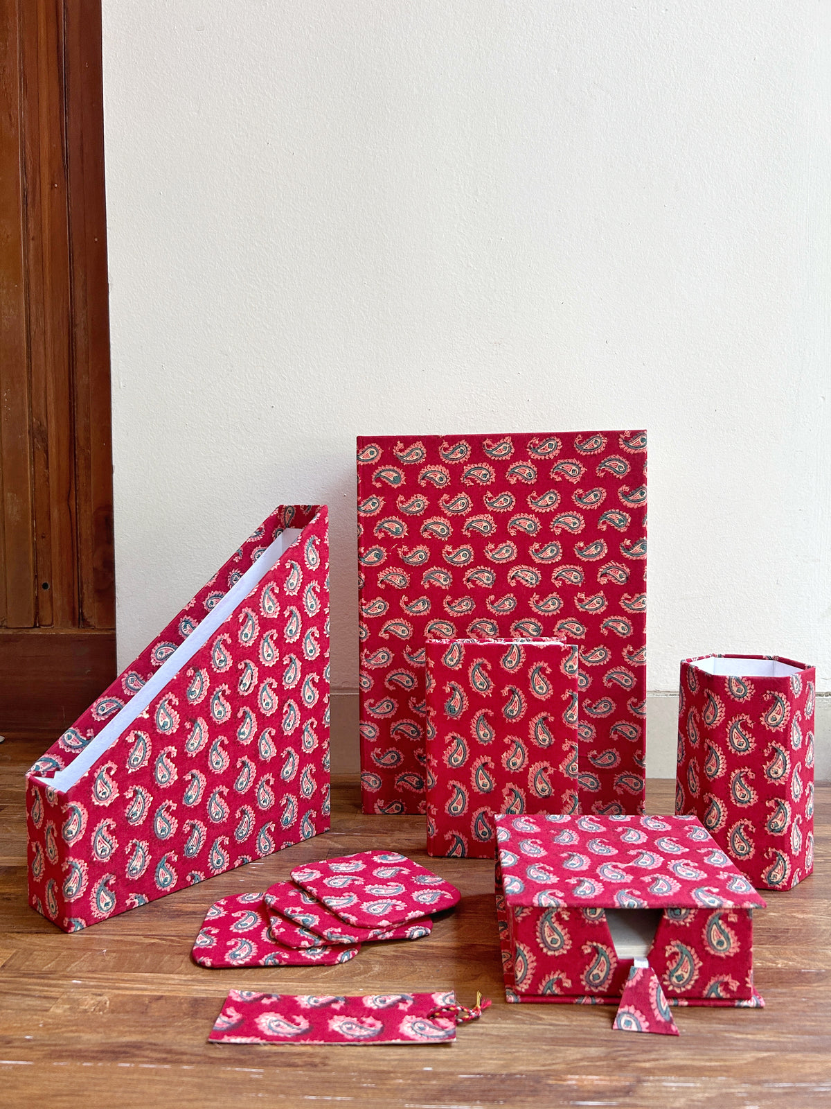 The Little Office Box - Red