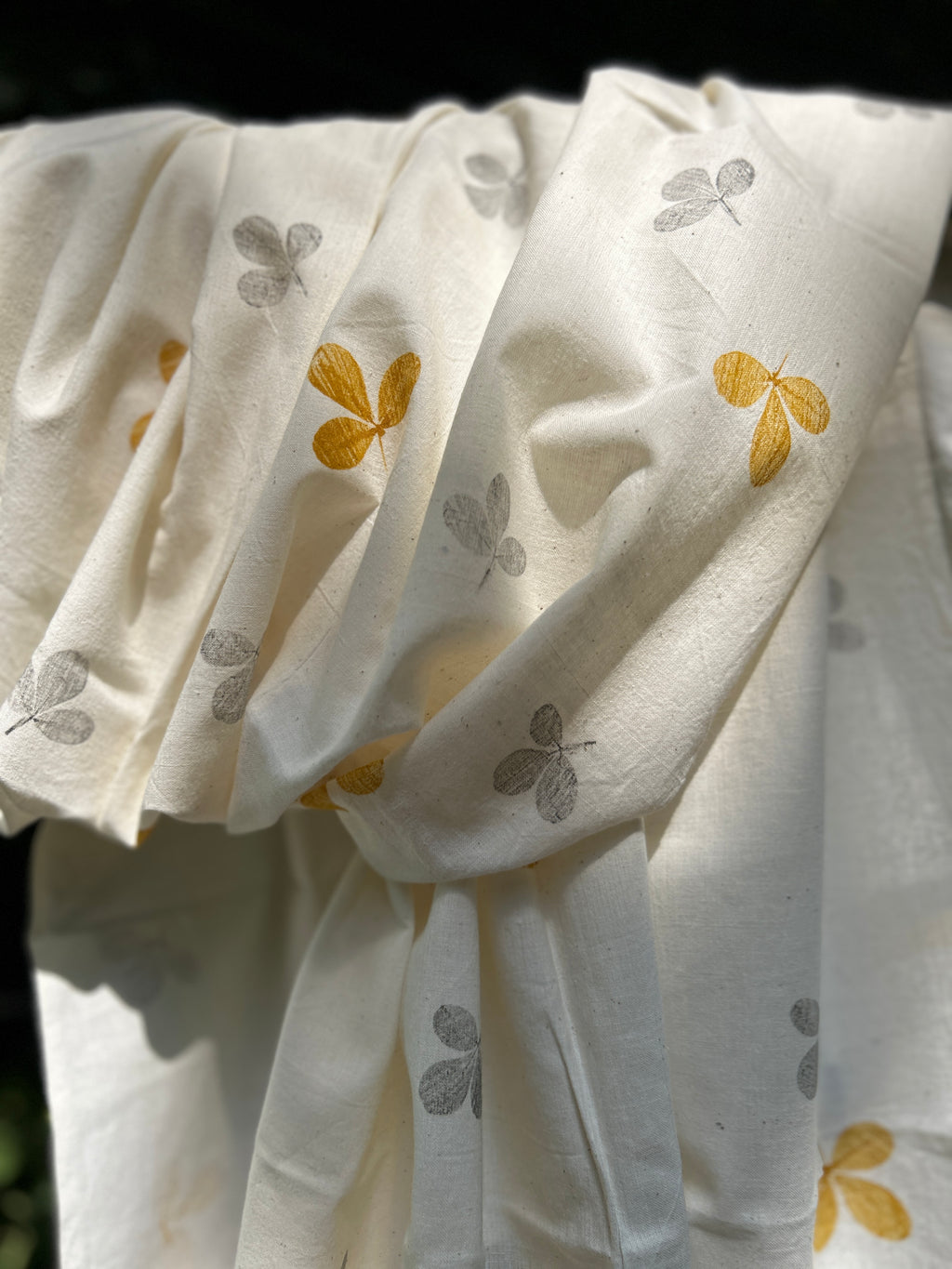 RUI - Organic Cotton Stole - Leaf Print - Yellow
