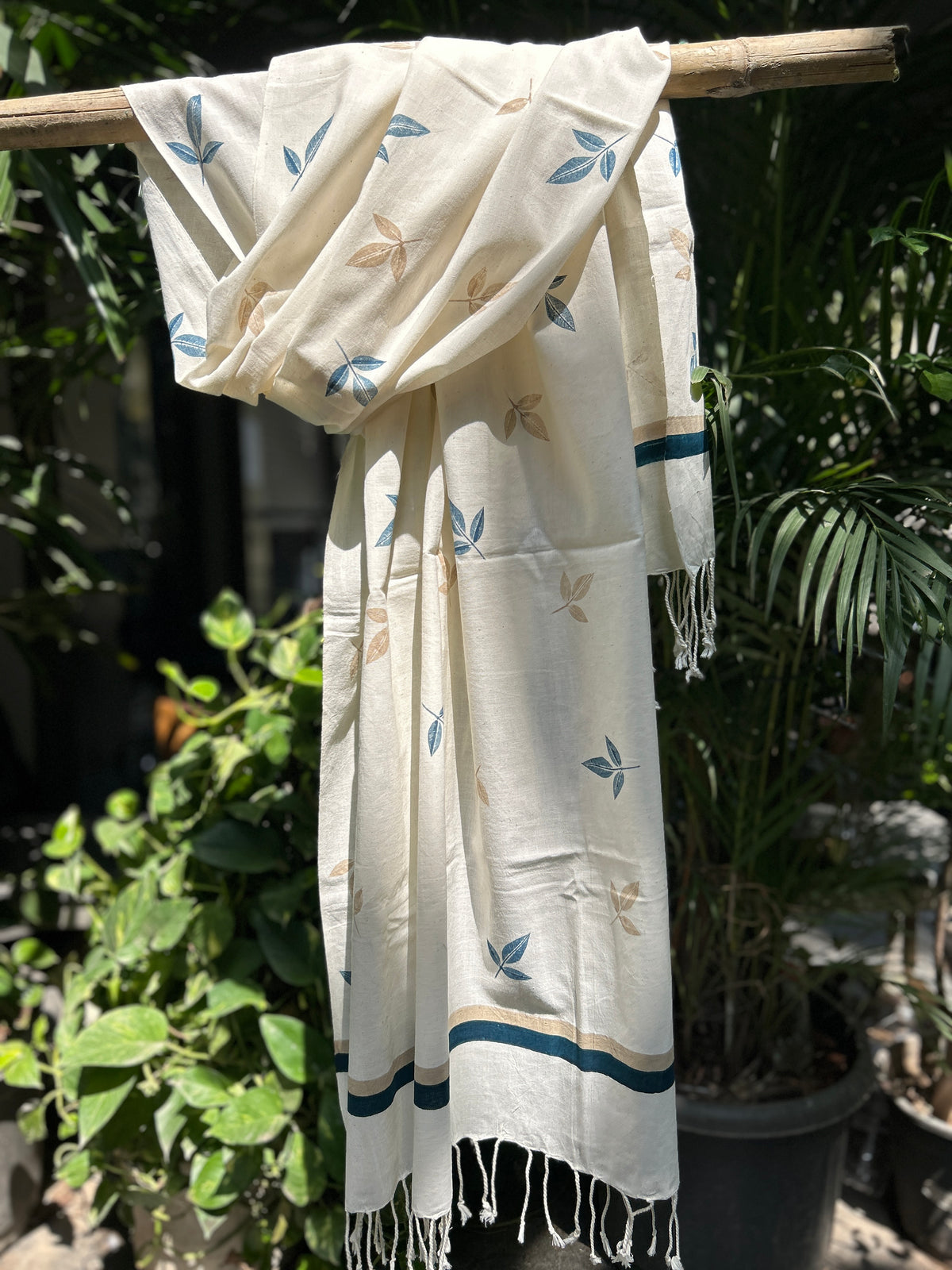 RUI - Organic Cotton Stole - Leaf Print -Blue