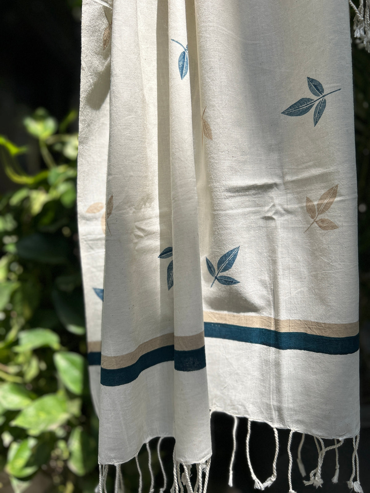 RUI - Organic Cotton Stole - Leaf Print -Blue