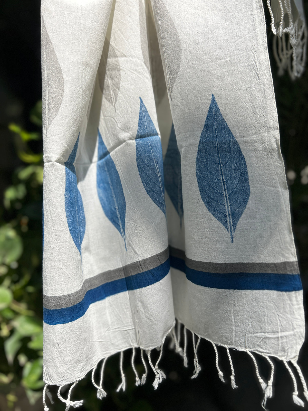 RUI - Organic Cotton Stole - Leaf Print -Blue