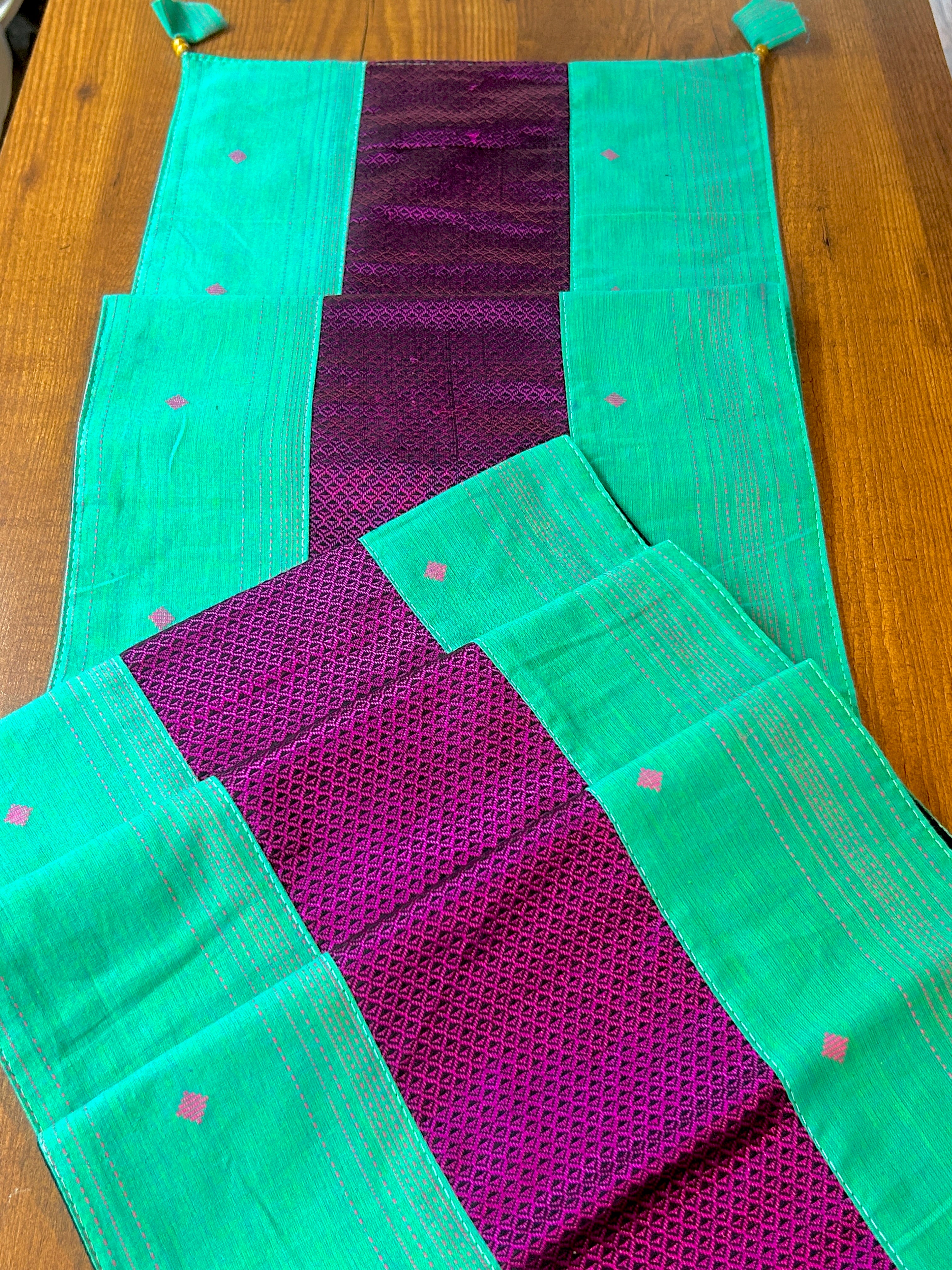 Falling Table Runner -Green + Pink Khun