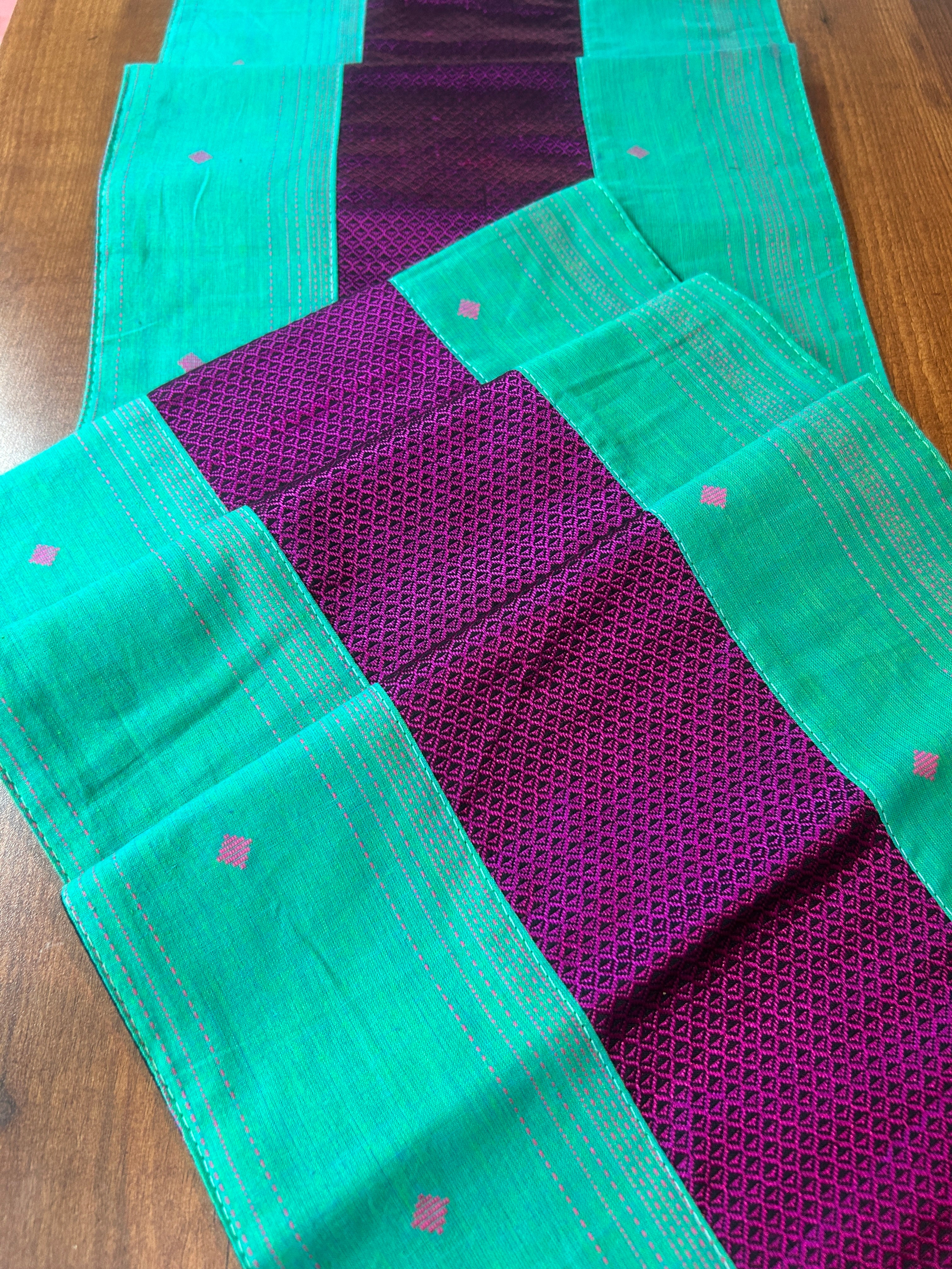 Falling Table Runner -Green + Pink Khun