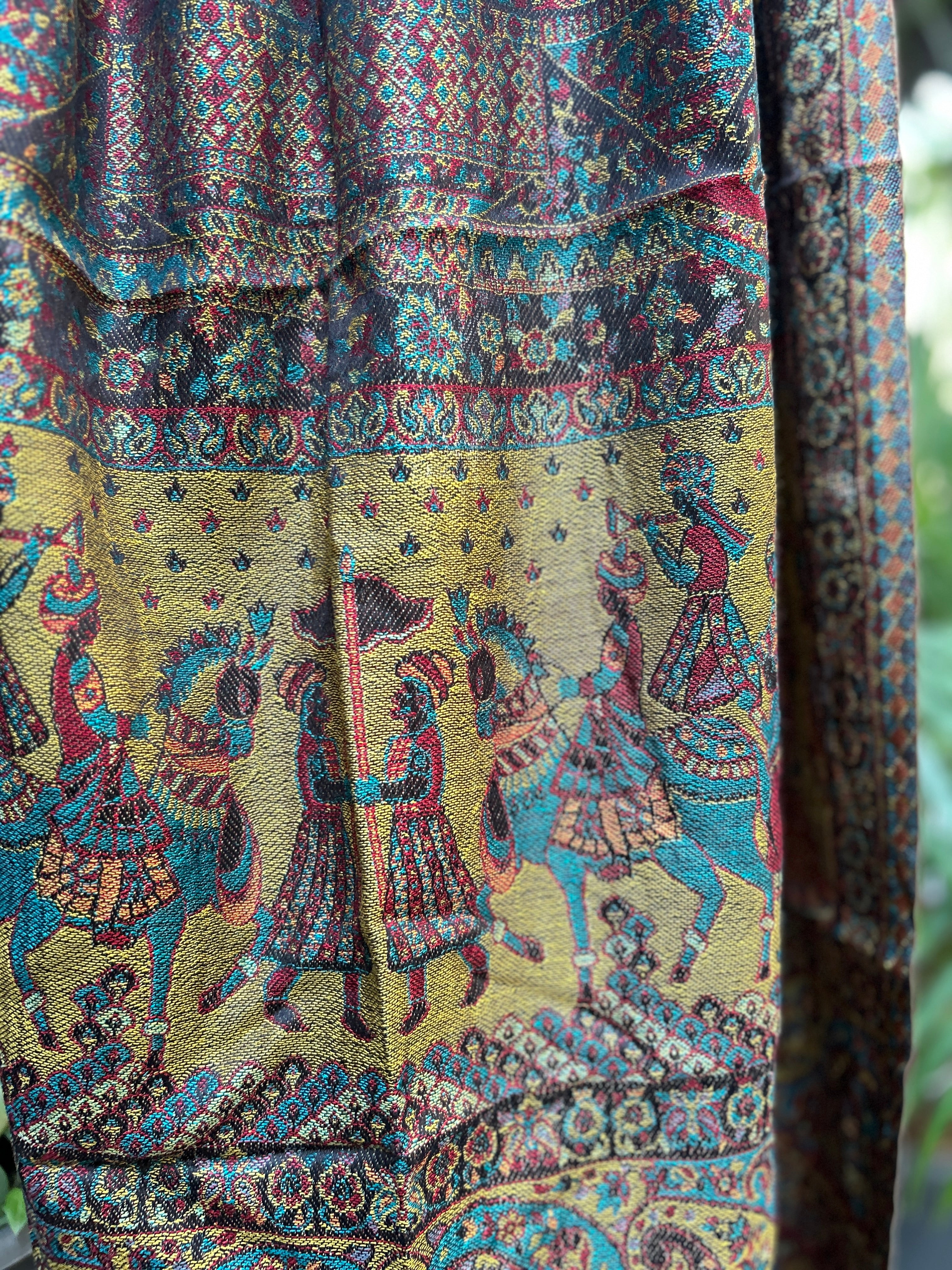 Kashmiri Stole-cum-Shawl