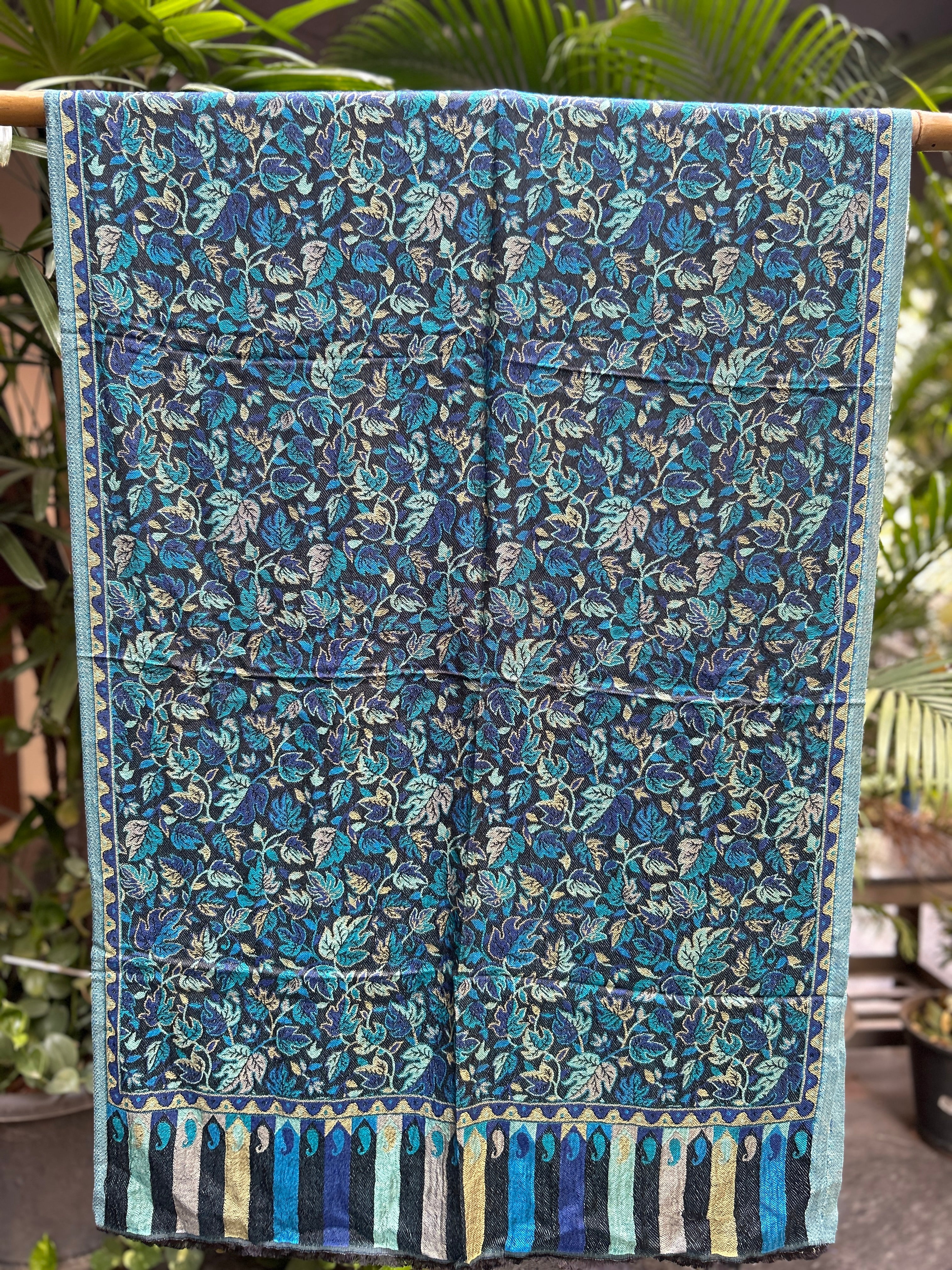 Kashmiri Stole-cum-Shawl