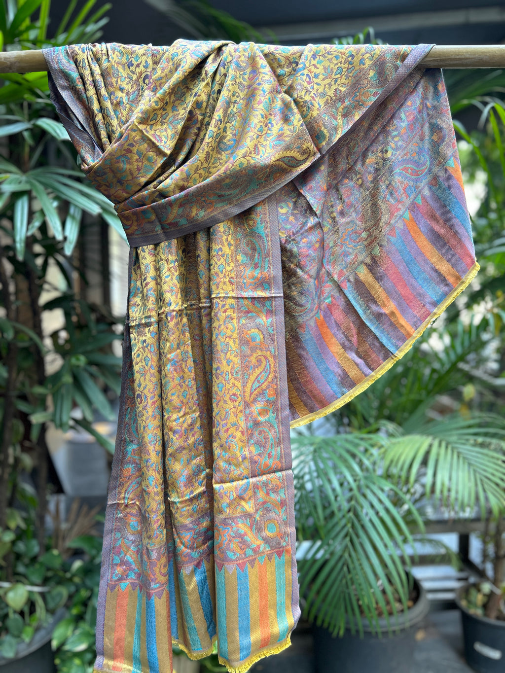 Kashmiri Stole-cum-Shawl