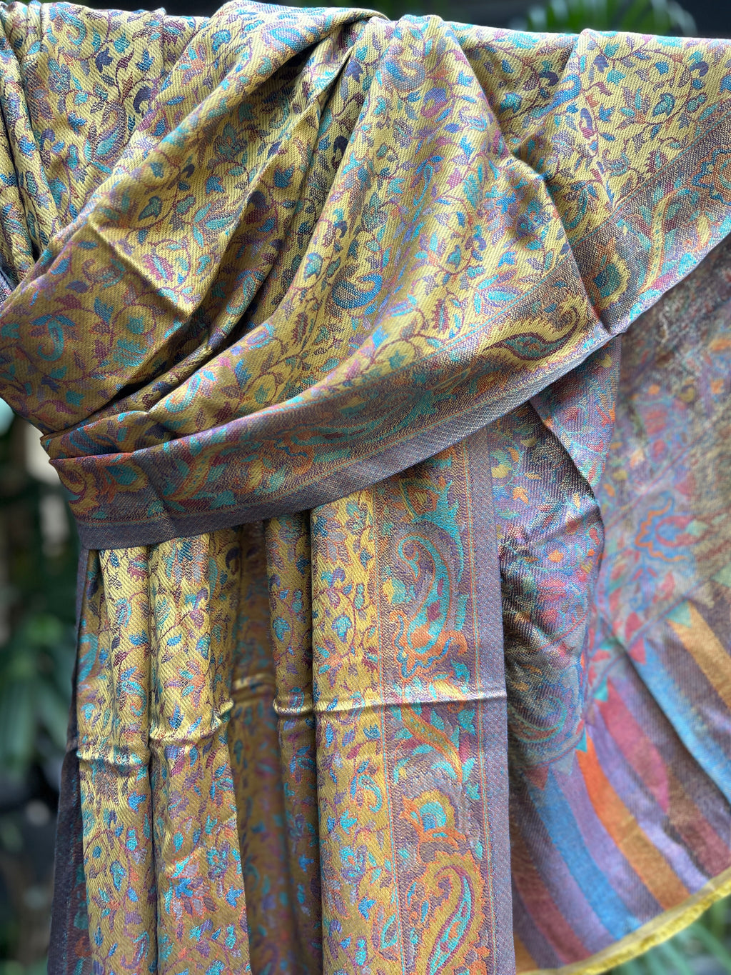 Kashmiri Stole-cum-Shawl
