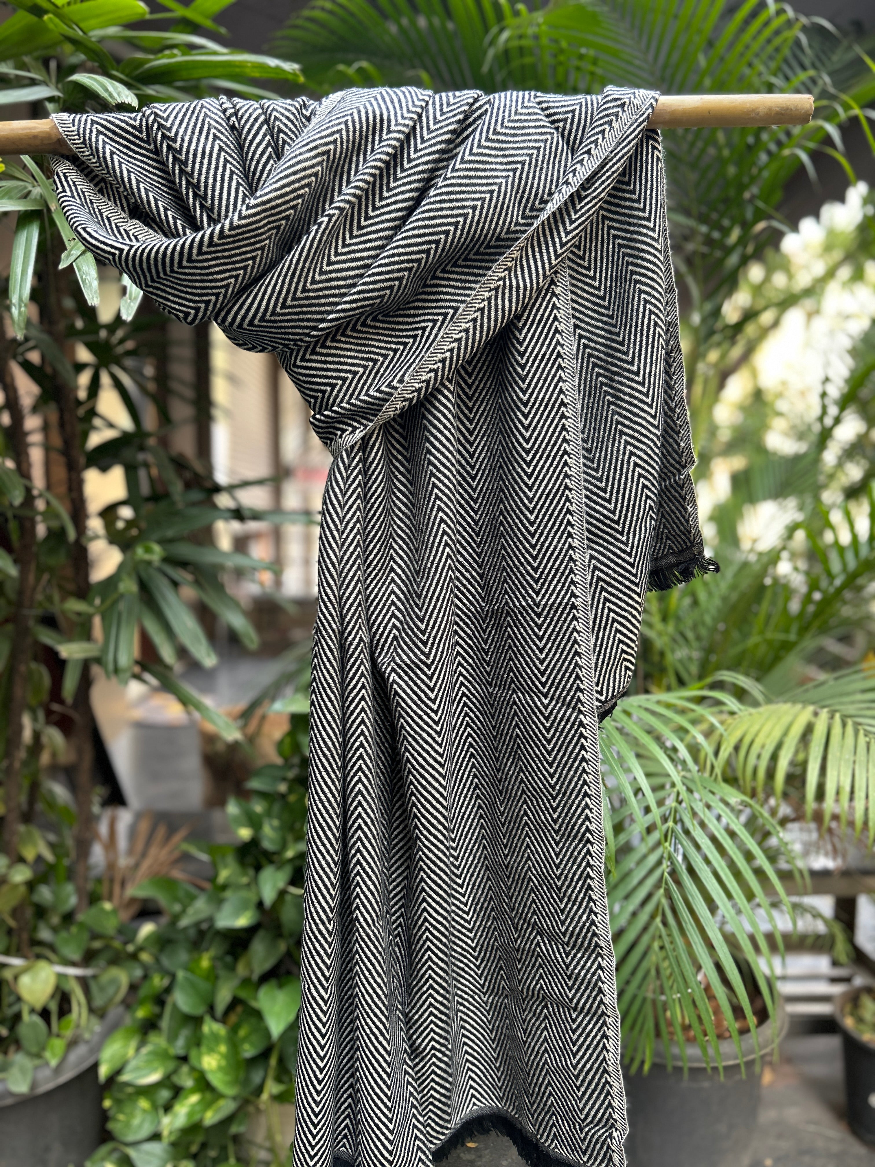 Kashmiri Stole-cum-Shawl
