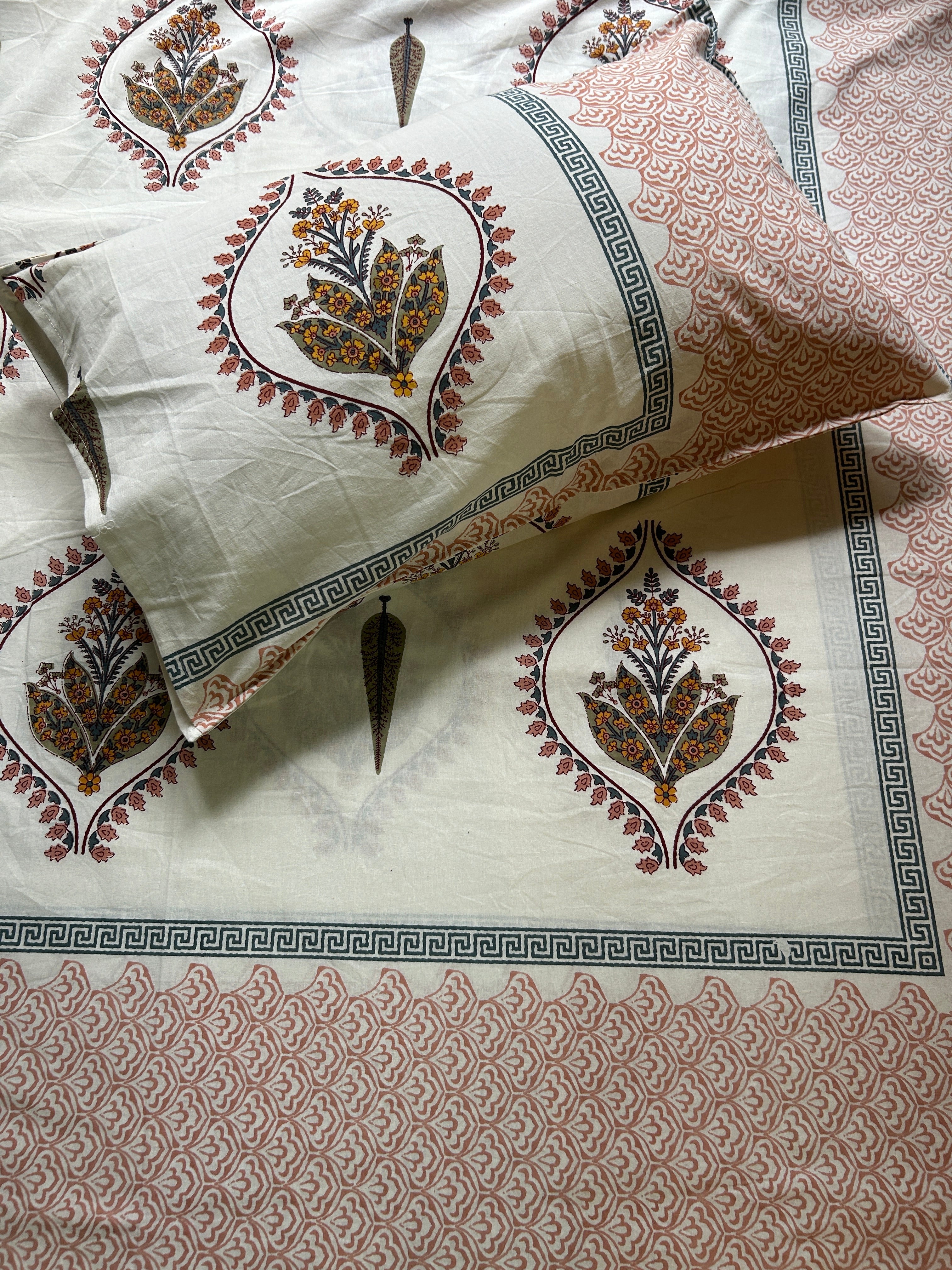 Baagh Superking Bedsheet - Peach & Grey
