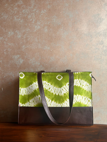 SHIBORI - Leather Rectangle Tote - Green