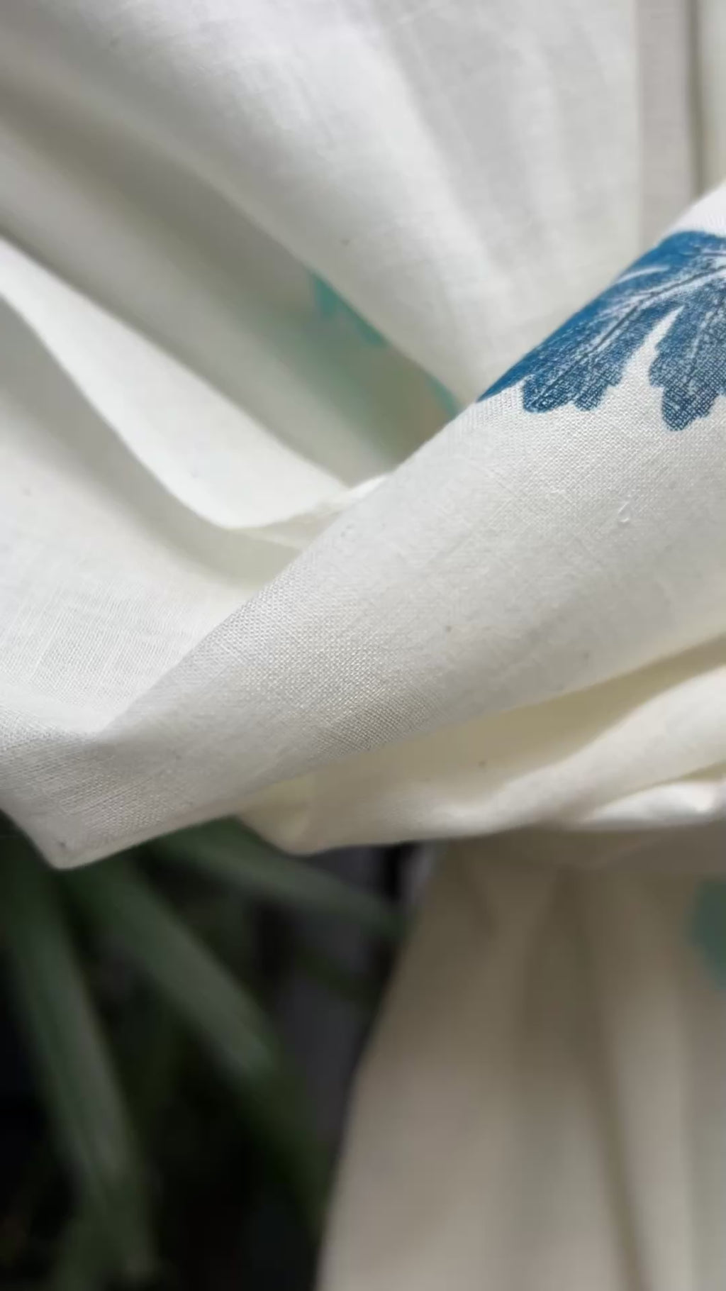 RUI - Organic Cotton Stole - Leaf Print - Blue