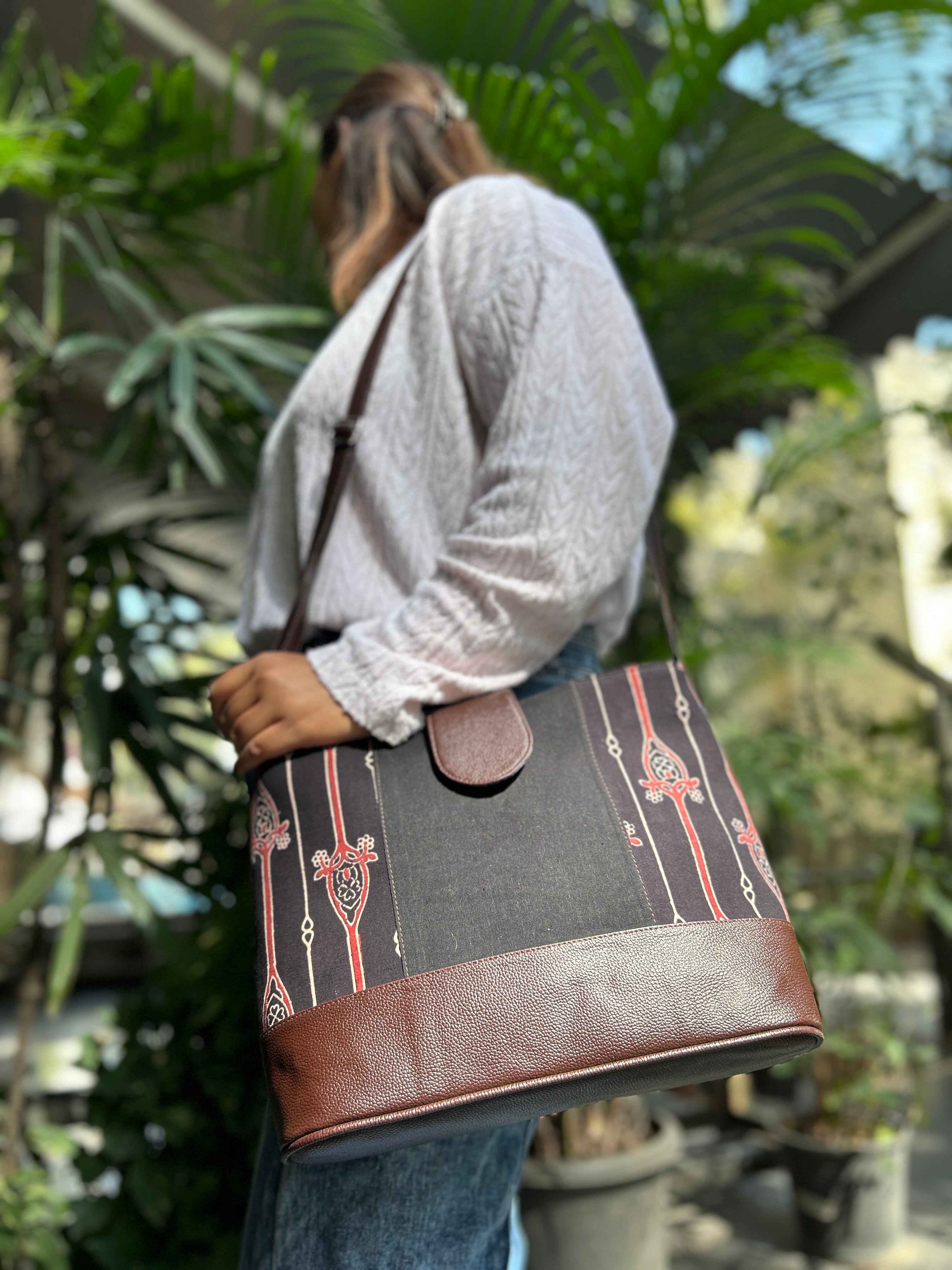 Leather 2 Compartment Bag - Black