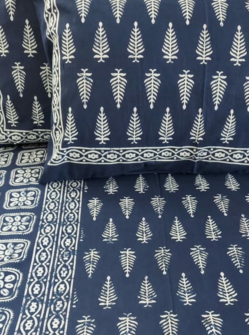 Indigo Double Bedsheet - Tree Butti